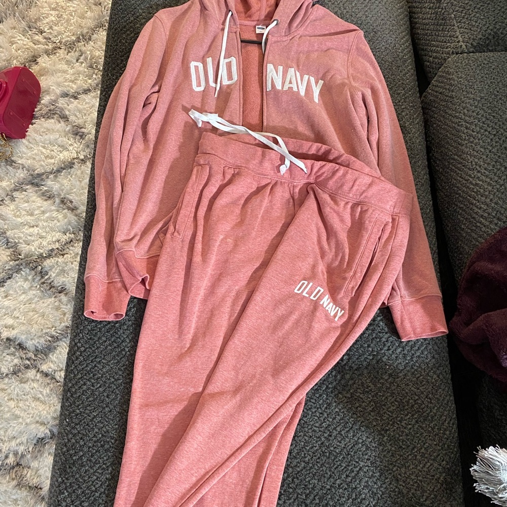 Old Navy Sweat Suit Size Large